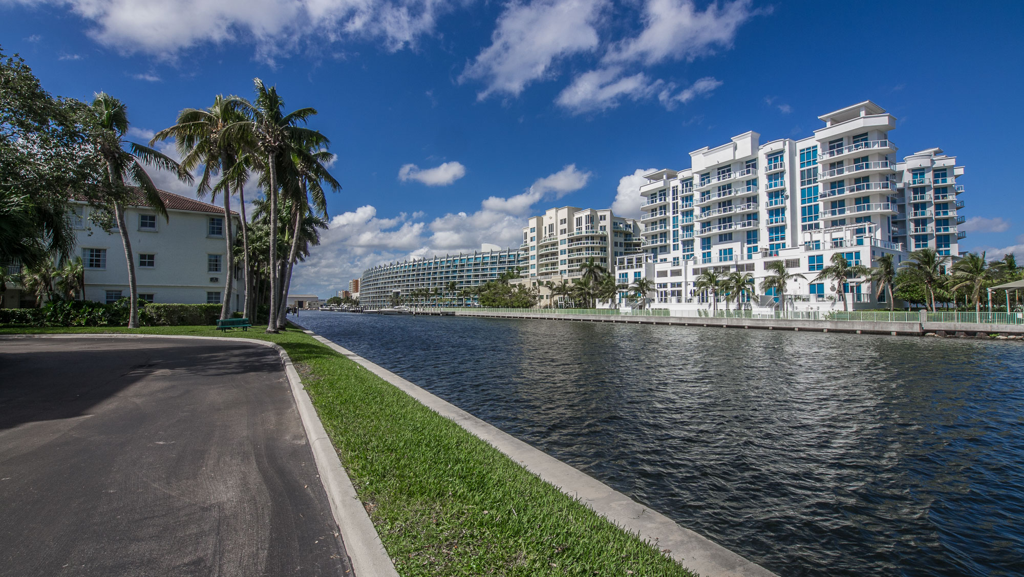Canal Aventura Florida at Village by the Bay